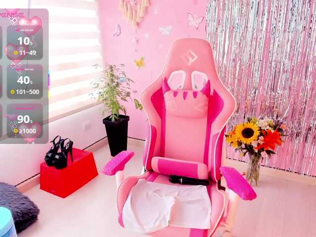 megankitty999's BongaCams show and profile