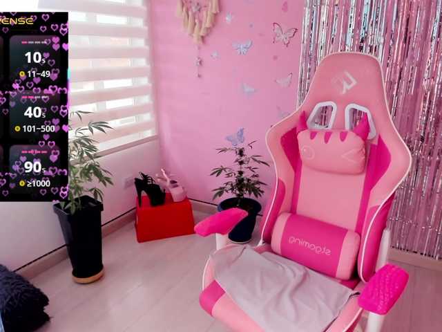 megankitty999's BongaCams show and profile