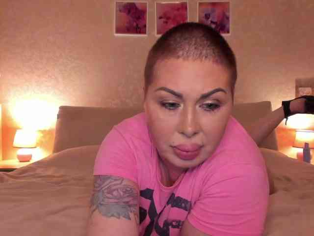 TaneshaGold TaneshaGold