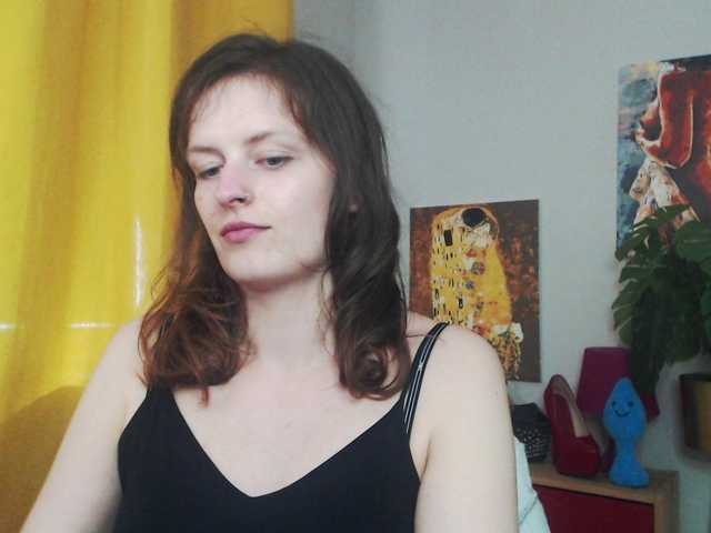  NadineGold chat room