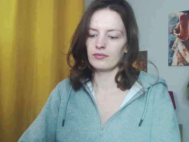 NadineGold webcam