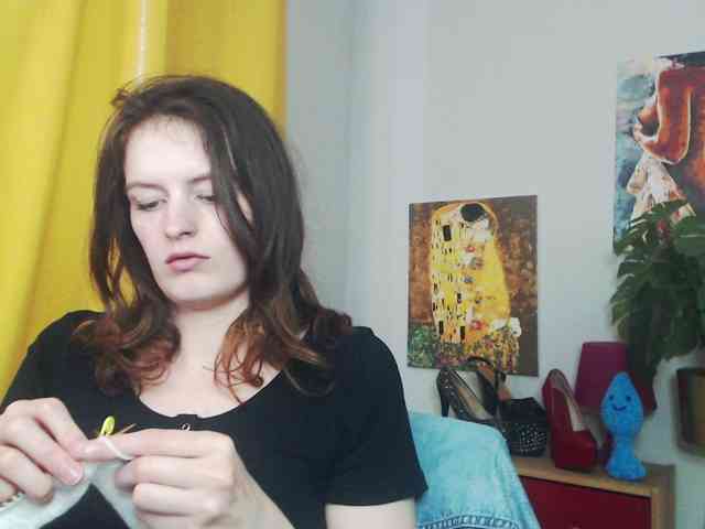 NadineGold webcam