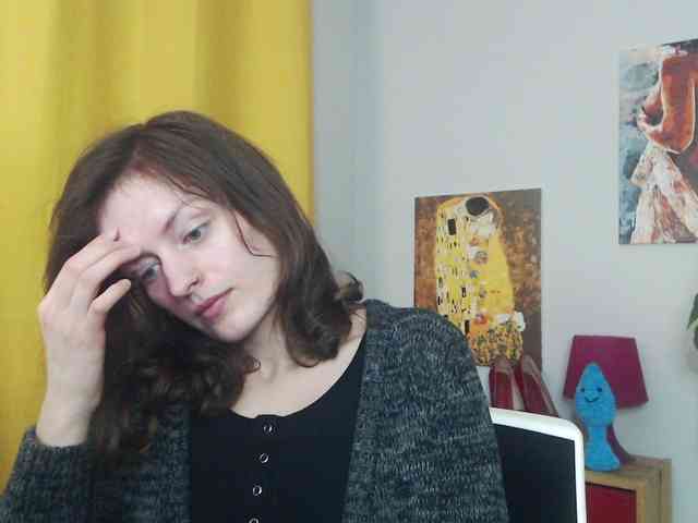 NadineGold webcam
