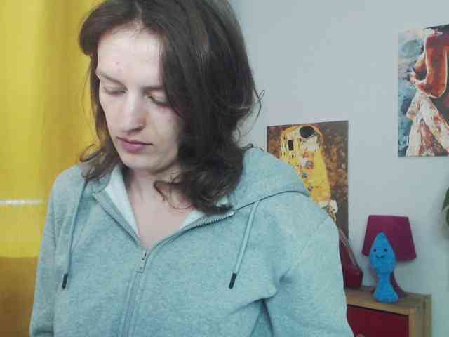 NadineGold webcam