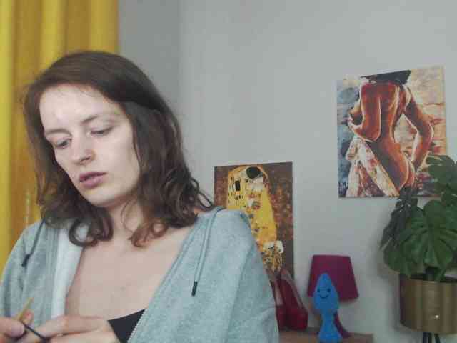 NadineGold webcam