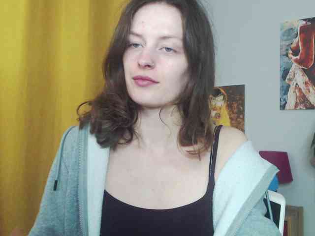 NadineGold webcam