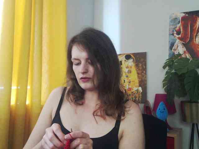 NadineGold webcam