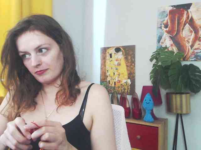 NadineGold webcam