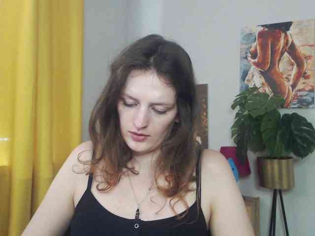 NadineGold webcam