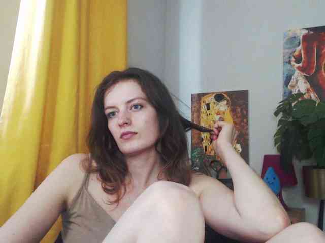 NadineGold webcam