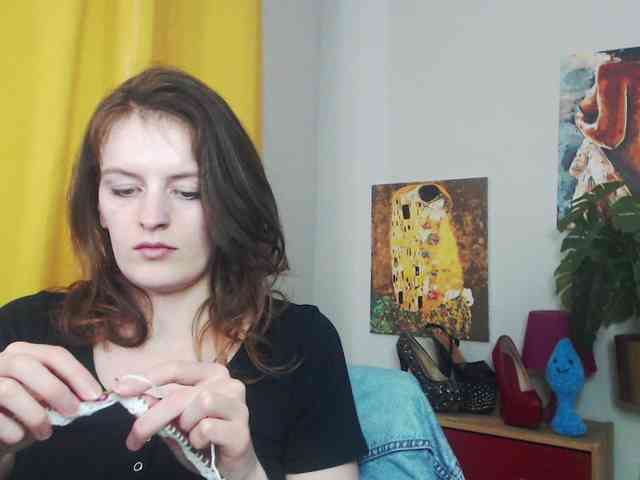 NadineGold webcam