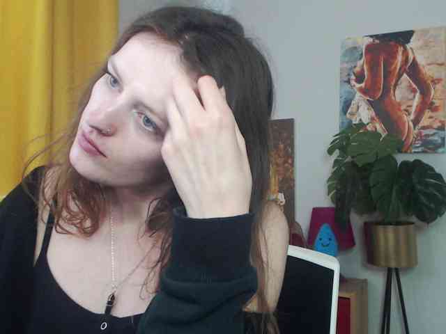 NadineGold webcam