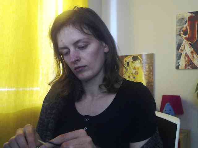 NadineGold webcam