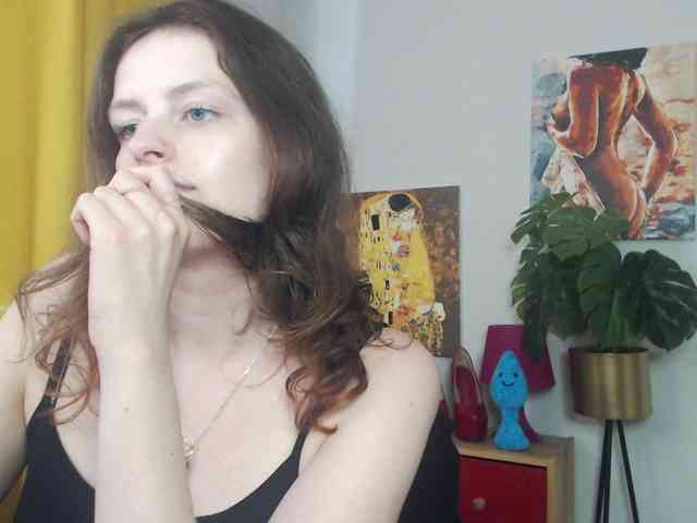 NadineGold webcam