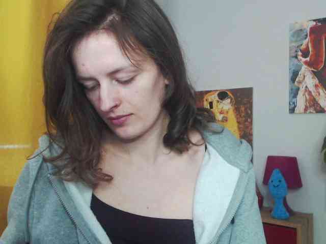 NadineGold webcam