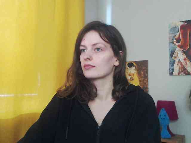 NadineGold webcam