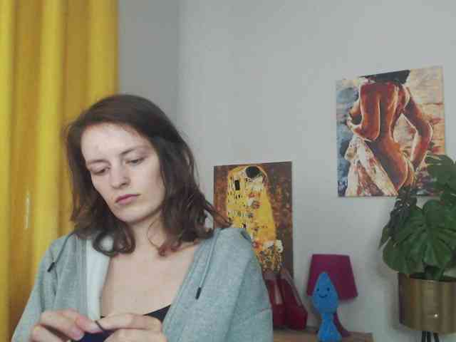 NadineGold webcam