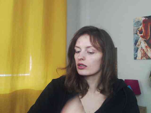 NadineGold webcam