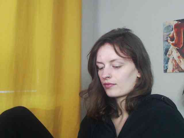 NadineGold webcam