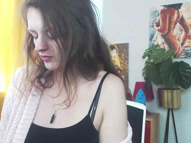 NadineGold webcam