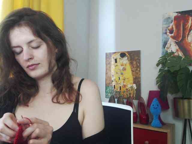 NadineGold webcam