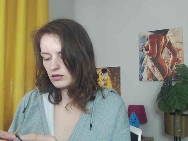NadineGold webcam