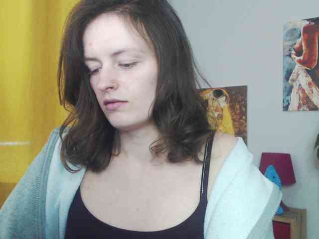 NadineGold webcam