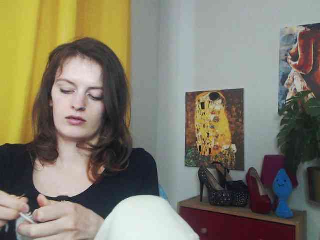 NadineGold webcam