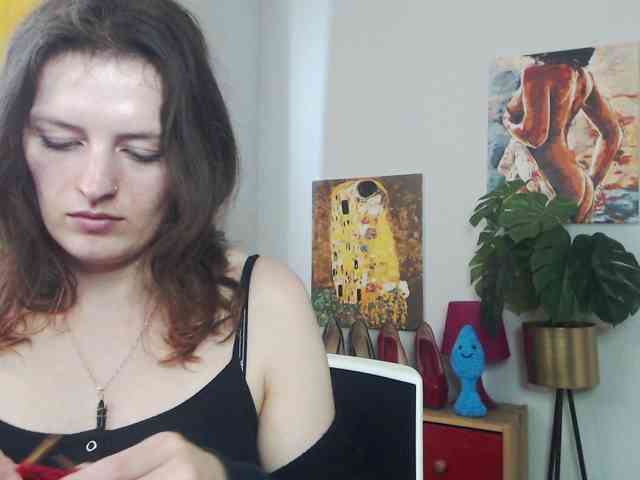 NadineGold webcam