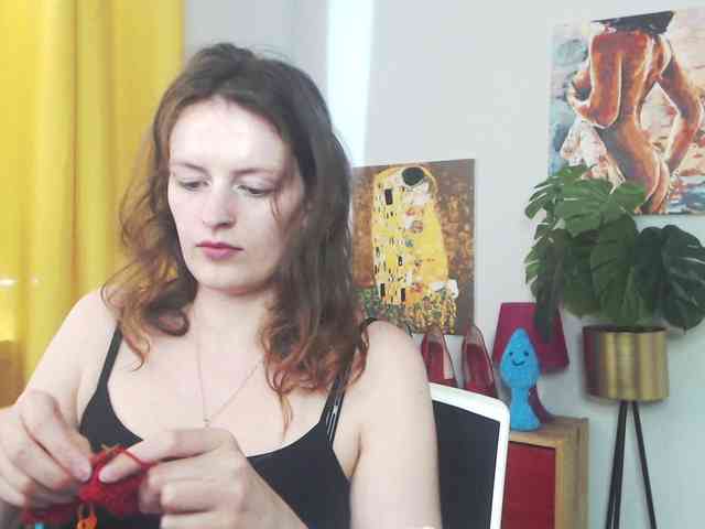 NadineGold webcam
