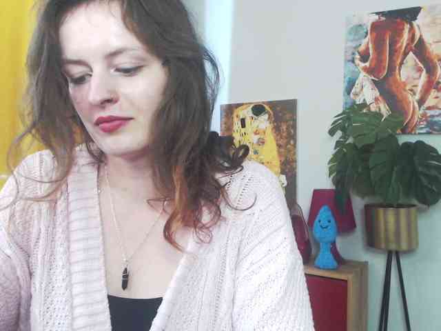NadineGold webcam