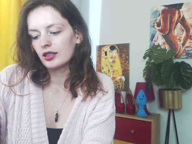 NadineGold webcam