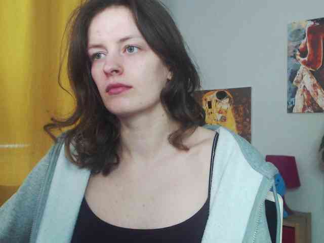 NadineGold webcam