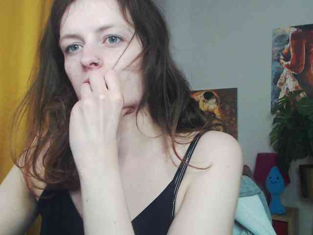 NadineGold webcam