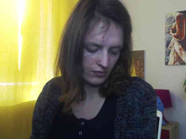 NadineGold webcam
