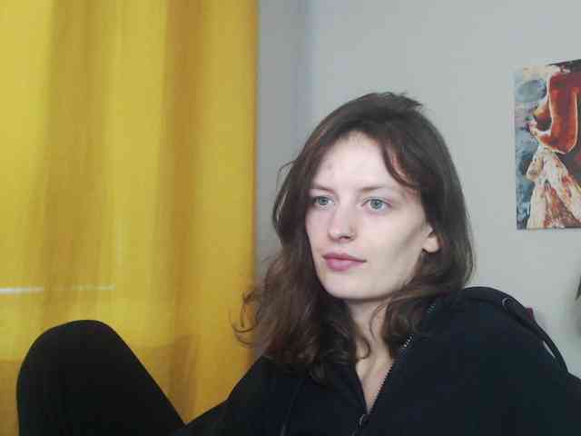 NadineGold webcam