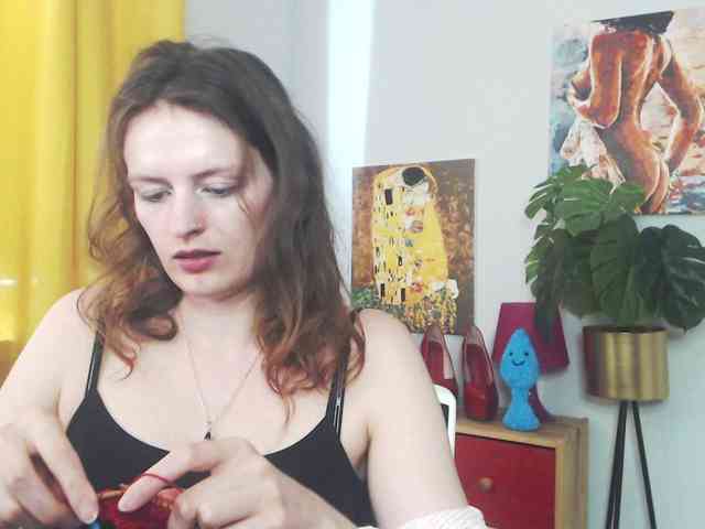 NadineGold webcam