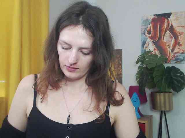 NadineGold webcam