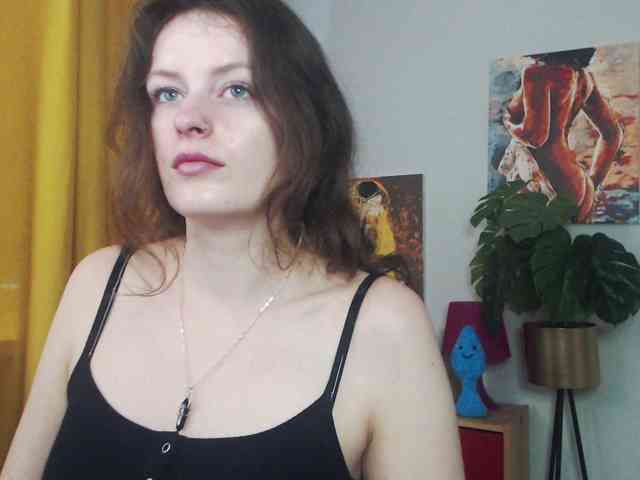 NadineGold webcam
