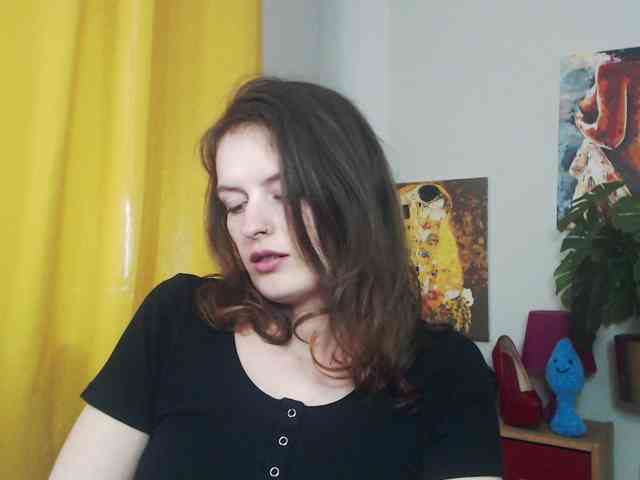 NadineGold webcam