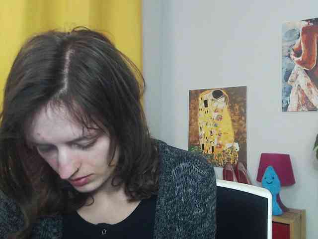 NadineGold webcam