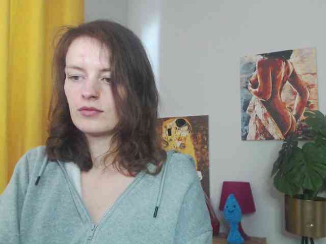 NadineGold webcam