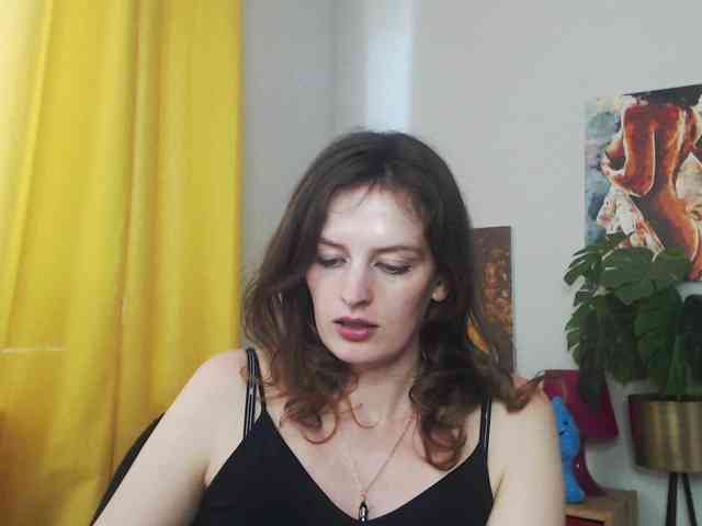 NadineGold webcam