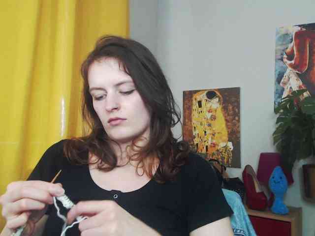 NadineGold webcam