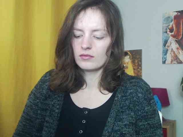 NadineGold webcam