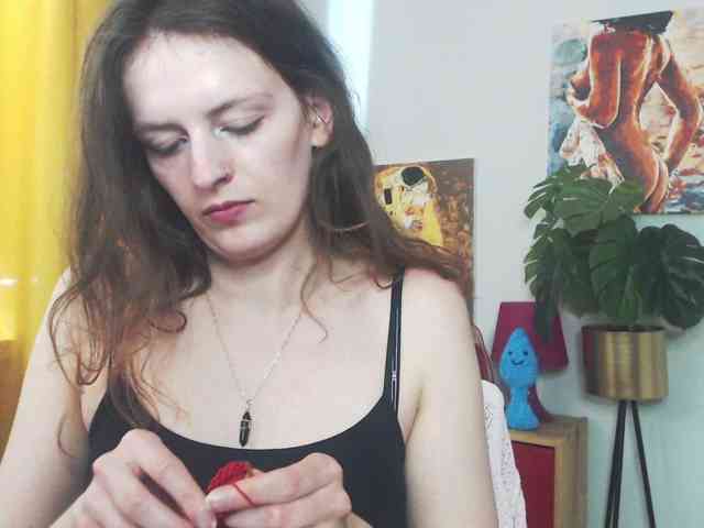 NadineGold webcam
