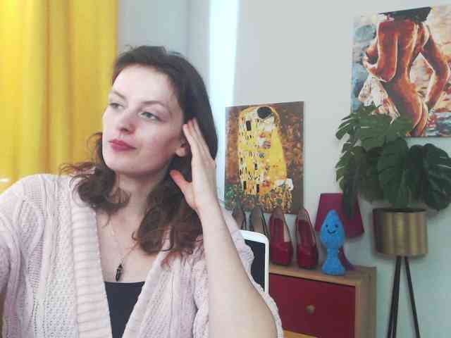 NadineGold webcam