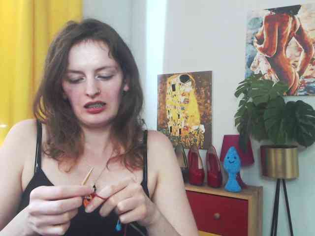 NadineGold webcam