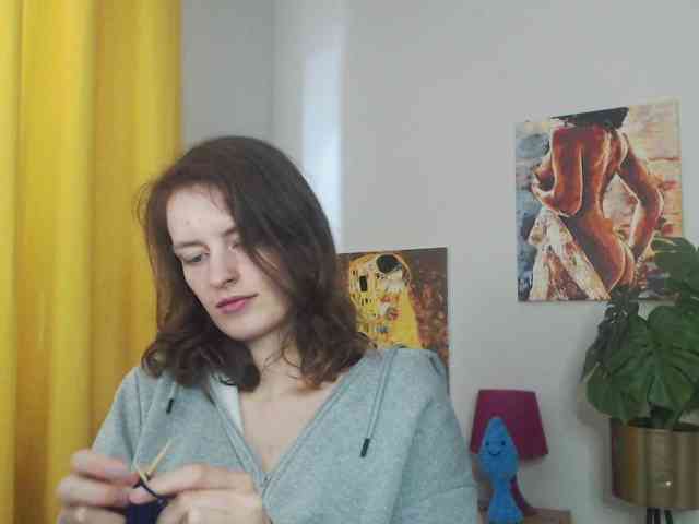 NadineGold webcam