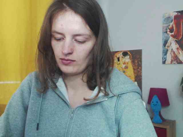 NadineGold webcam